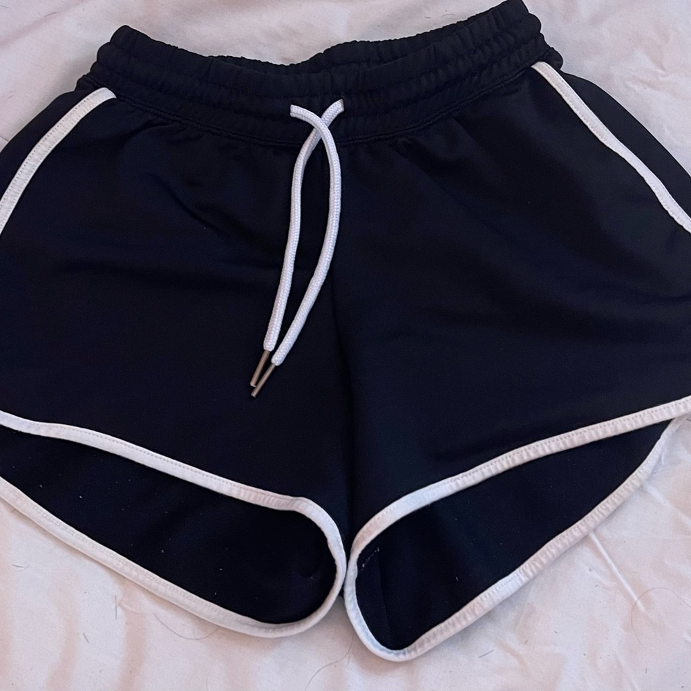 Black Trim Elastic Waist Shorts